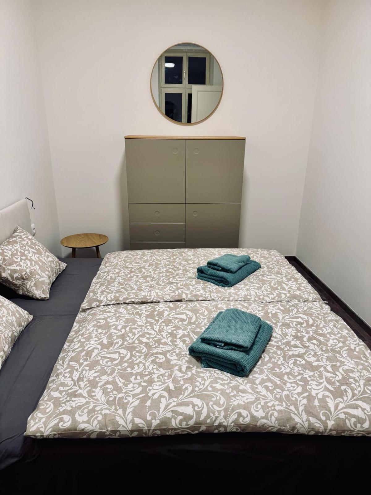 Pearl Bee Deluxe Suites Plzeň Dış mekan fotoğraf